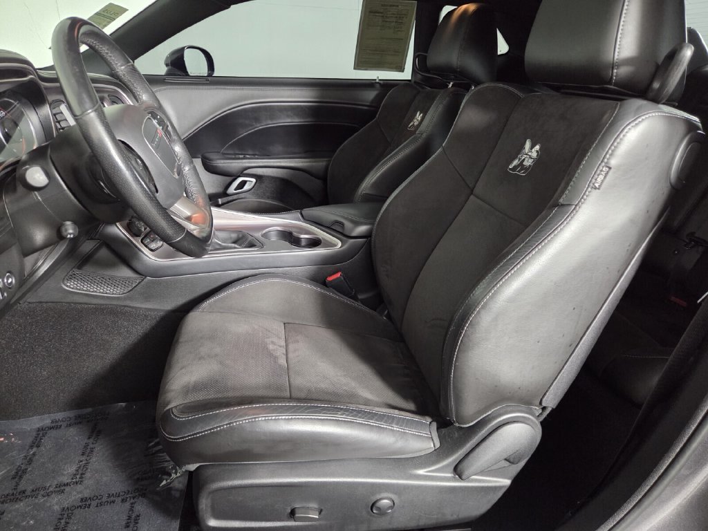 Used 2022 Dodge Challenger R/T Scat Pack RWD image 11