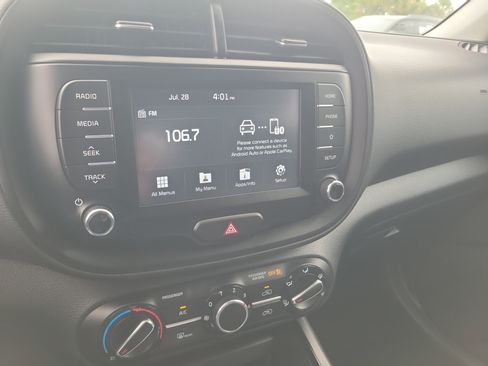 Used 2020 Kia Soul LX FWD image 27