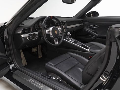 Used 2015 Porsche 911 Carrera S image 10