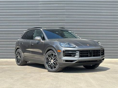 Certified 2026 Porsche Cayenne AWD/4WD image 9