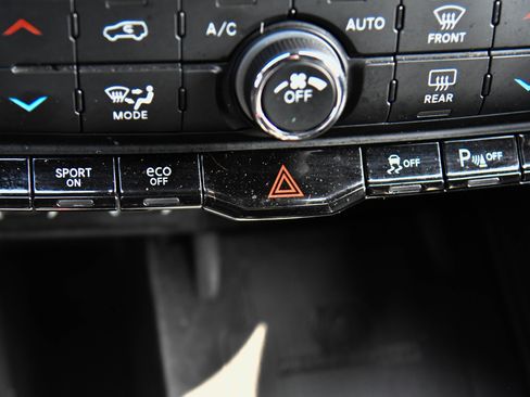 Used 2023 Dodge Durango R/T image 28