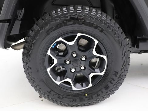 Used 2023 Jeep Wrangler Unlimited Rubicon 4xe w/ Cold Weather Group AWD/4WD image 10