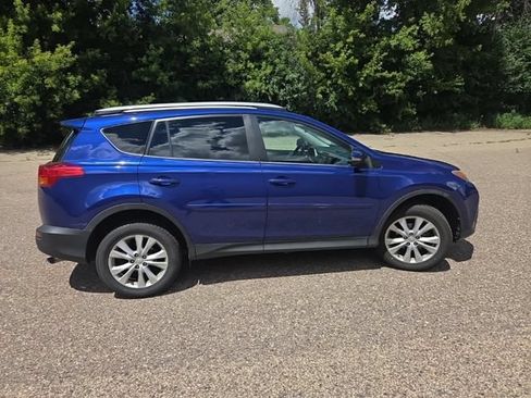 Used 2015 Toyota RAV4 Limited AWD/4WD image 22