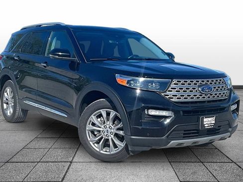 Used 2023 Ford Explorer Limited w/ Equipment Group 301A AWD/4WD image 2