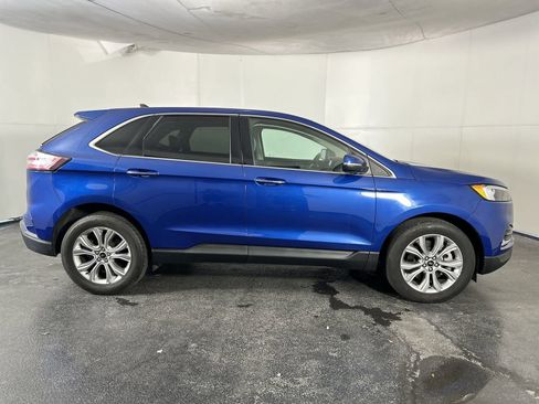 Used 2024 Ford Edge Titanium image 13