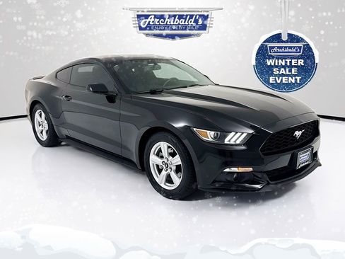 Used 2015 Ford Mustang Coupe image 1
