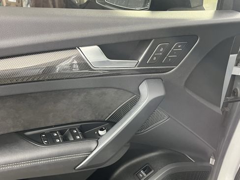 Used 2019 Audi SQ5 Premium Plus w/ Premium Plus Package image 16