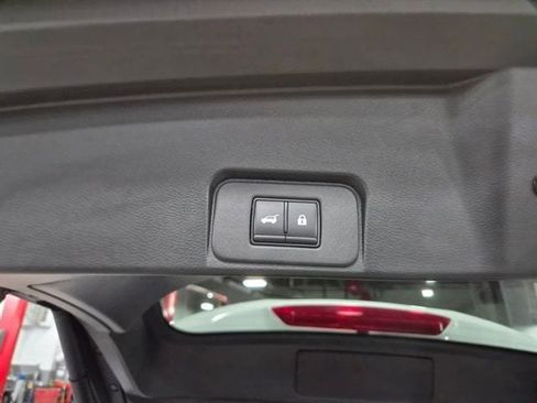 Used 2024 Nissan Rogue SV image 13