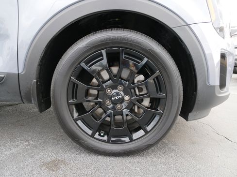 Used 2022 Kia Telluride SX w/ SX Prestige Package image 10