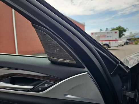 Used 2023 BMW 530e xDrive AWD/4WD image 27