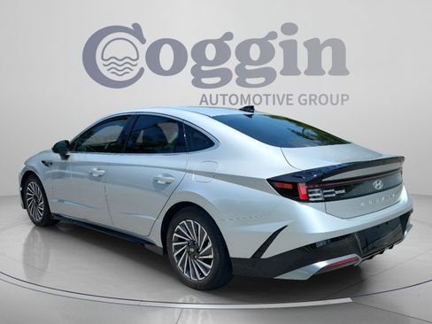 Certified 2024 Hyundai Sonata SEL FWD image 3