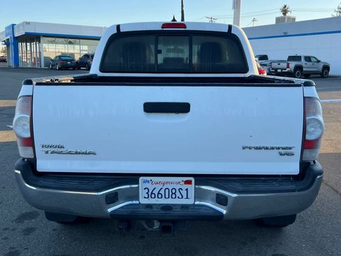 Used 2015 Toyota Tacoma PreRunner image 5