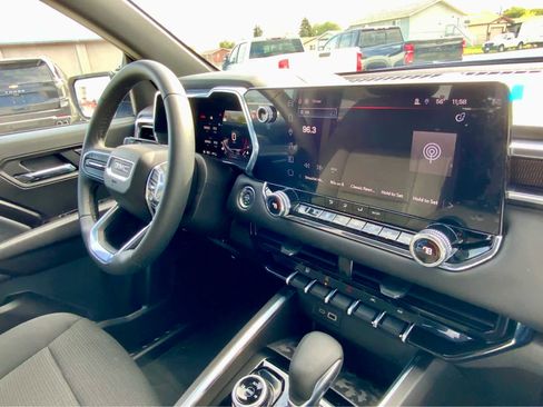 New 2025 GMC Canyon Elevation w/ Convenience Package image 45