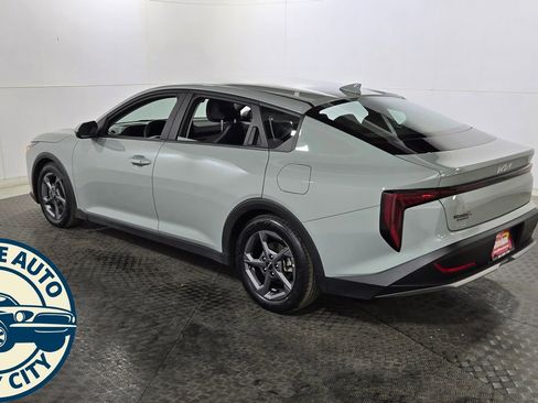 Used 2025 Kia K4 FWD image 5