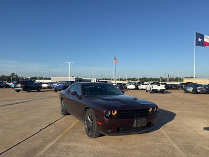 Used 2020 Dodge Challenger SXT w/ Blacktop Package