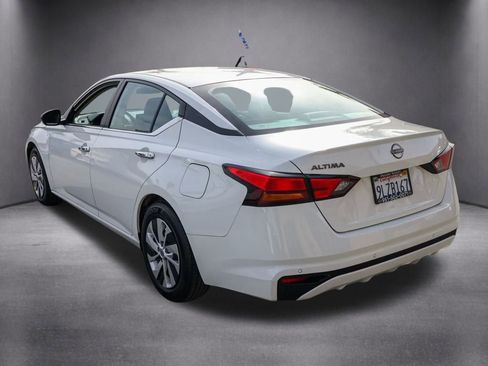 Used 2024 Nissan Altima 2.5 S image 7