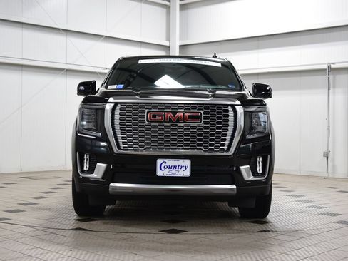 Used 2024 GMC Yukon XL Denali AWD/4WD image 2