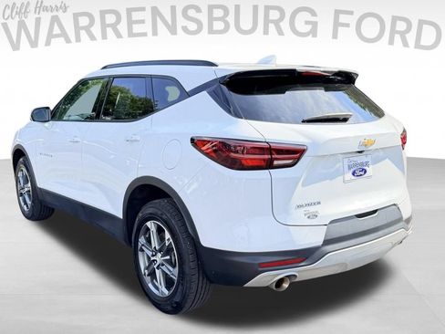 Used 2024 Chevrolet Blazer LT w/ Convenience Package FWD image 5