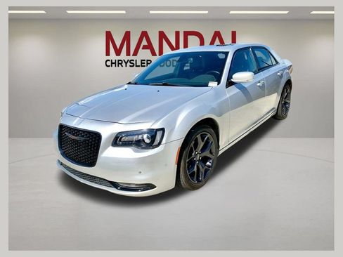 Used 2021 Chrysler 300 S RWD image 1