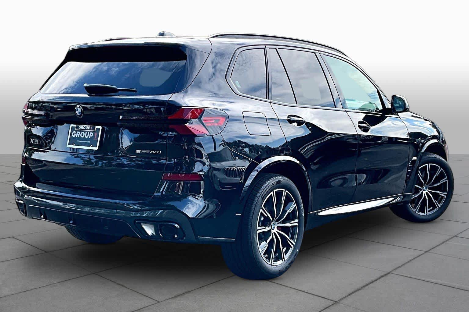 Used 2026 BMW X5 sDrive40i w/ M Sport Package RWD image 13
