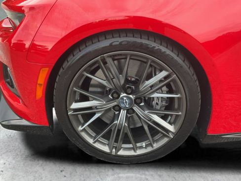 Used 2020 Chevrolet Camaro ZL1 RWD image 24