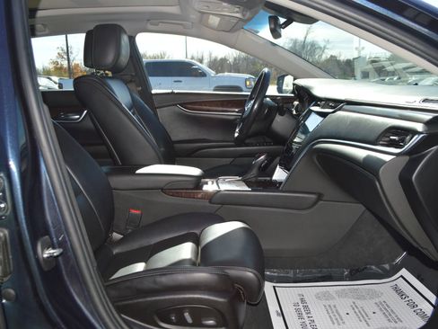 Used 2013 Cadillac XTS Premium image 18