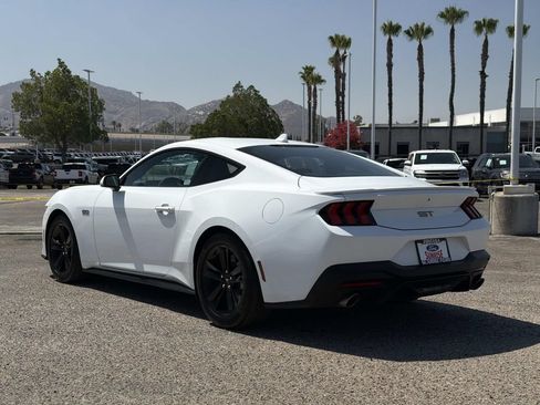 Used 2025 Ford Mustang GT RWD image 7