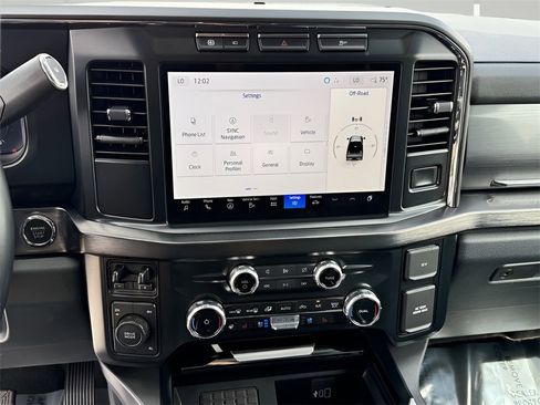 Used 2023 Ford F250 Lariat image 8