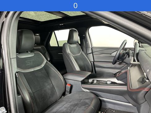 Used 2025 Ford Explorer ST AWD/4WD image 27