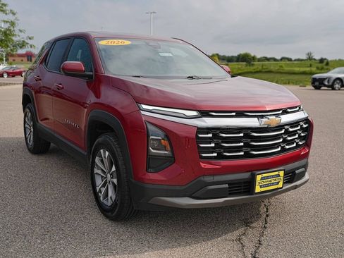 Used 2026 Chevrolet Equinox LT AWD/4WD image 4