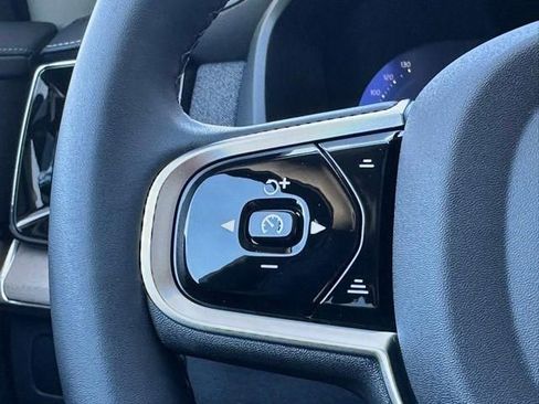 New 2026 Volvo XC90 B5 Core image 16