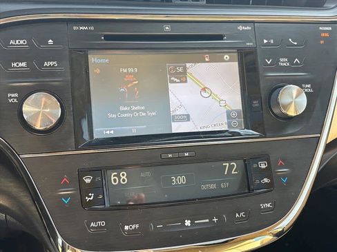 Used 2017 Toyota Avalon Limited image 13