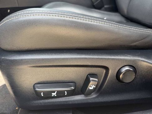 Used 2014 Lexus IS 250 w/ Navigation Package RWD image 10
