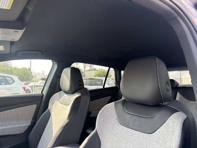 New 2026 Volkswagen ID.4 Pro AWD/4WD image 15