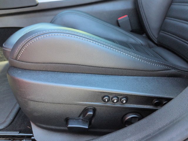 Used 2023 Alfa Romeo Giulia Veloce RWD image 19