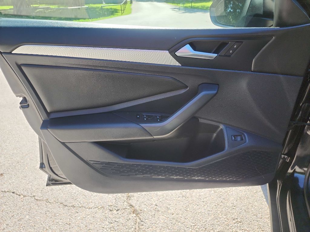 Used 2019 Volkswagen Jetta S w/ Driver Assistance Package FWD image 12