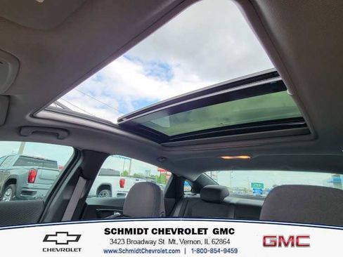 Used 2024 Chevrolet Malibu LT image 17