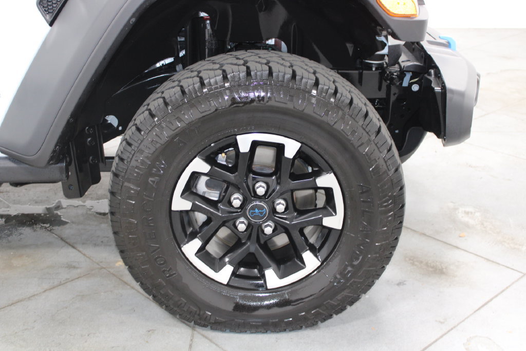 Used 2024 Jeep Wrangler Unlimited Rubicon 4xe AWD/4WD image 66