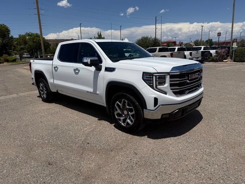 Used 2023 GMC Sierra 1500 SLT w/ X31 Off-Road Package AWD/4WD image 3
