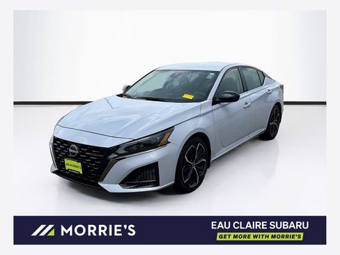 Used 2025 Nissan Altima 2.5 SR FWD image 1