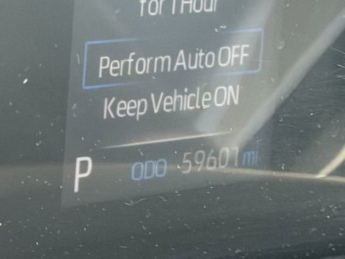 Used 2023 Toyota Sienna XLE FWD image 9