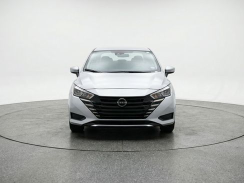 Used 2025 Nissan Versa SV w/ Trunk Package image 2