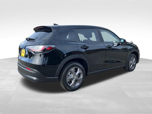 New 2026 Honda HR-V LX image 8