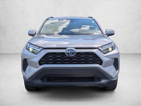 Used 2024 Toyota RAV4 XLE AWD/4WD image 2