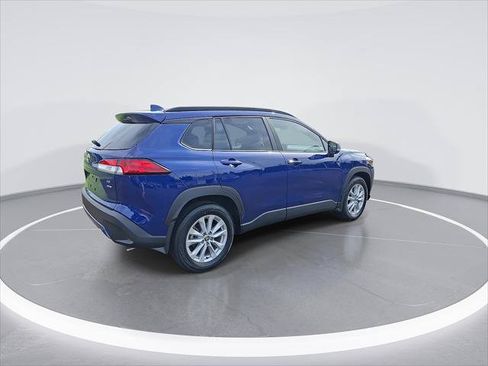 Certified 2023 Toyota Corolla Cross LE w/ Moonroof Package AWD/4WD image 9