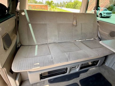 Used 2003 Volkswagen Eurovan MV image 28