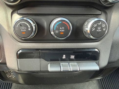 Used 2021 RAM 1500 Big Horn image 24