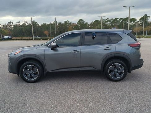 Certified 2026 Nissan Rogue SV image 7