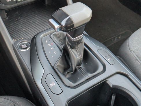 Used 2025 Kia K4 FWD image 20
