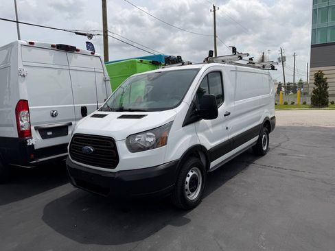 Used 2019 Ford Transit 250 130 Low Roof RWD image 28